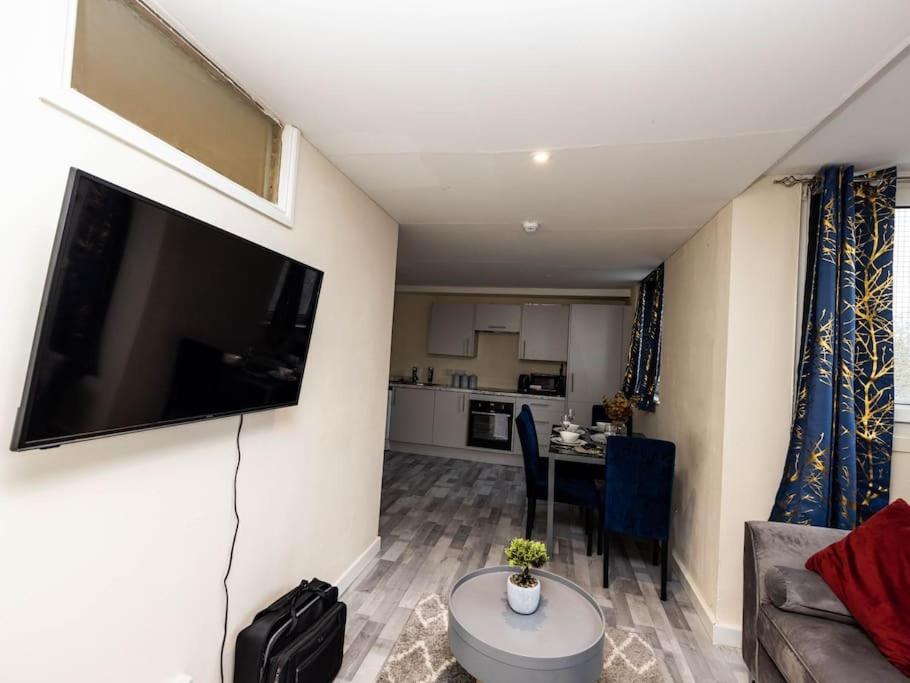 1 Bedroom-Sofabed-Worktable-4-Wifi-Parking London Exterior foto