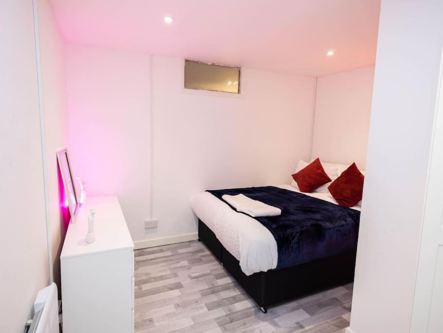 1 Bedroom-Sofabed-Worktable-4-Wifi-Parking London Exterior foto