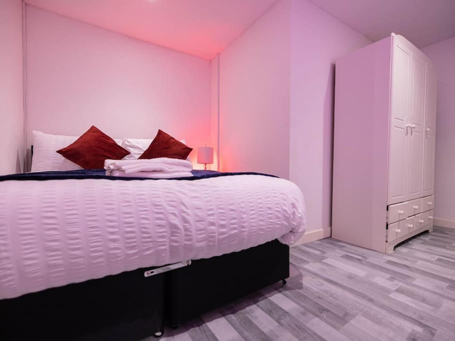 1 Bedroom-Sofabed-Worktable-4-Wifi-Parking London Exterior foto